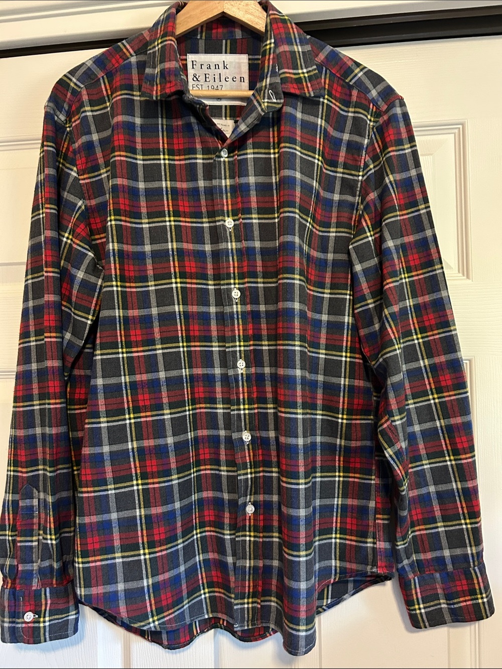 Frank & Eileen Finbar Men's Plaid Button-Down Shirt Size Medium